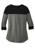New Era  Women's Heritage Blend 3/4-Sleeve Baseball Raglan Tee. LNEA104