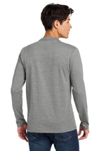 New Era  Heritage Blend Long Sleeve Crew Tee. NEA102