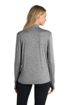 Nike Women's Dri-FIT Element 1/2-Zip Top NKDH4951